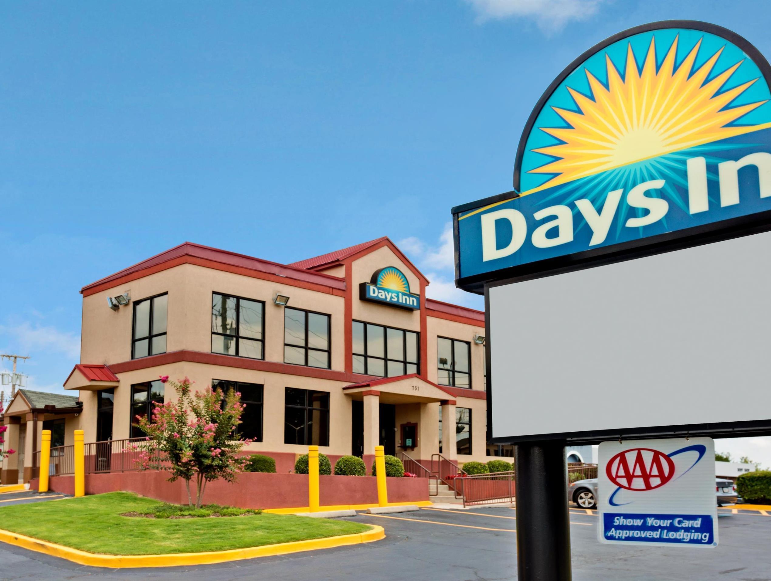 Days Inn By Wyndham Lawrenceville Extérieur photo