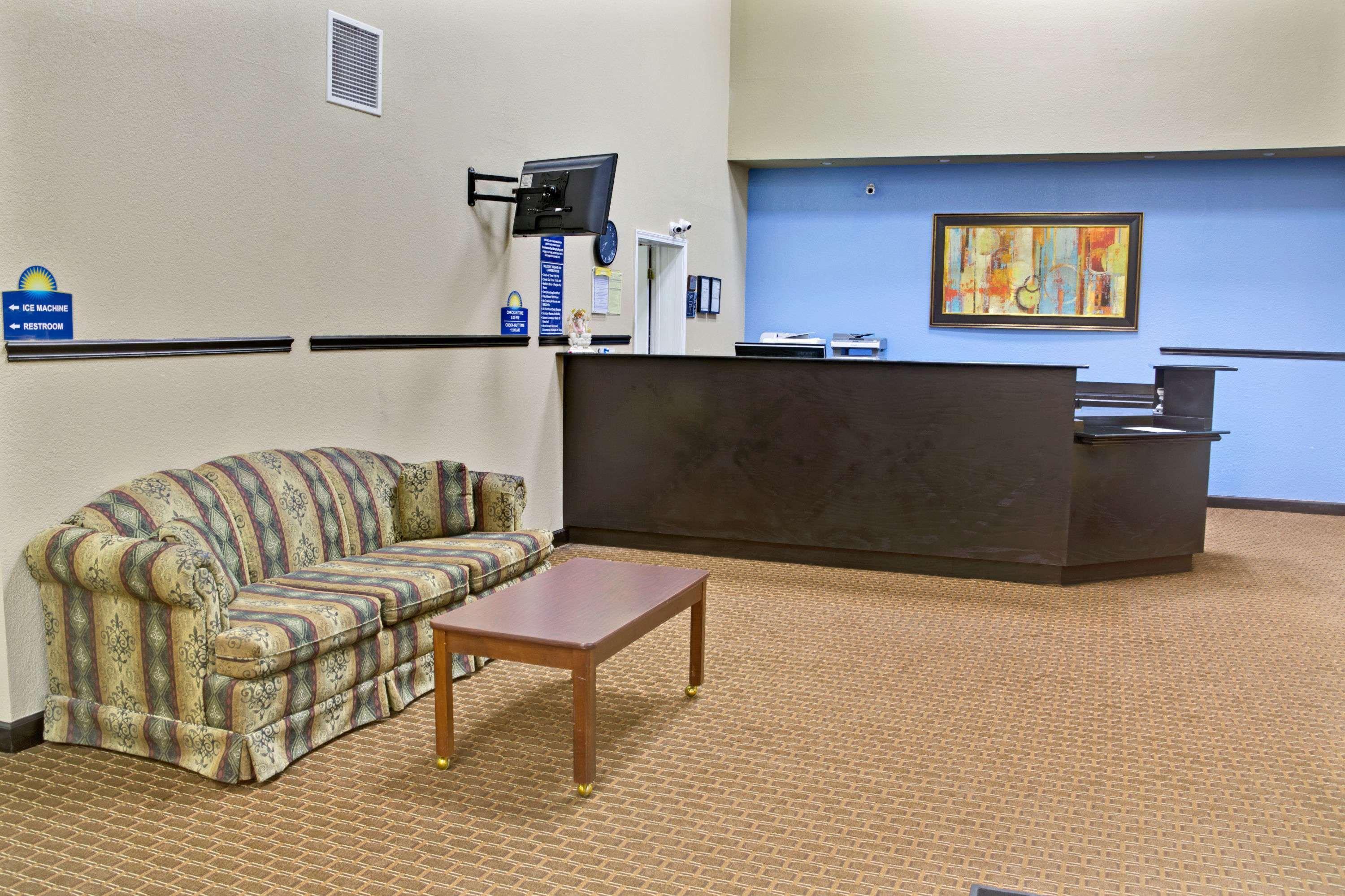 Days Inn By Wyndham Lawrenceville Extérieur photo